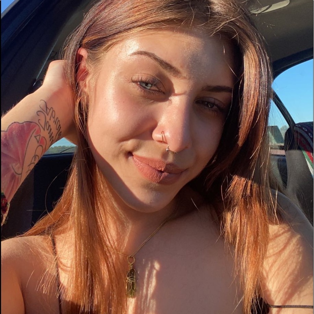 Meet your Posher, Corrine